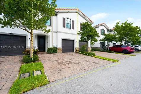 4307 Bradbury Court Riviera Beach FL 33410