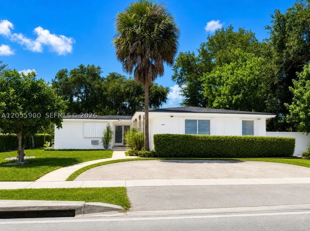 1570 NE 130th Street North Miami FL 33161