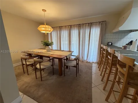 6932 Crown Gate Drive Miami Lakes FL 33014