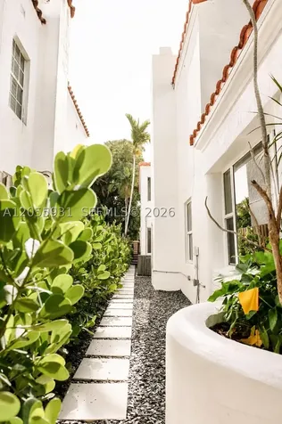 3190 Sheridan Avenue Miami Beach FL 33140