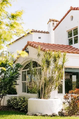 3190 Sheridan Avenue Miami Beach FL 33140