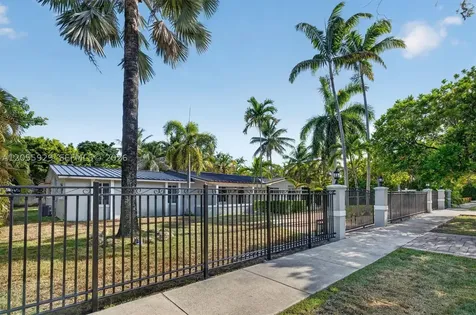 8220 SW 152nd Street Palmetto Bay FL 33157