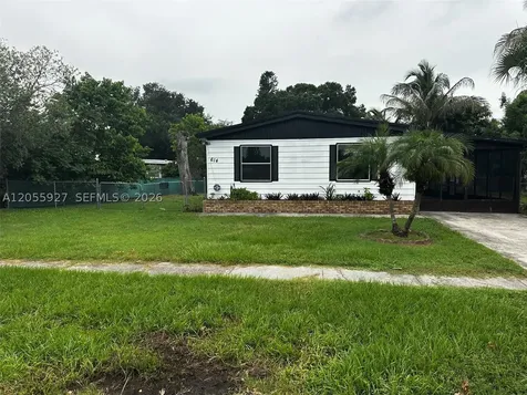 614 Bowden Road Clewiston FL 33440