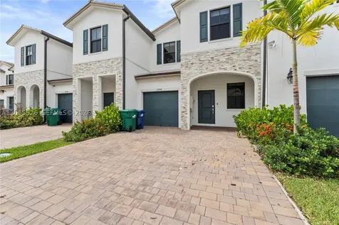 12958 SW 231st Street Miami FL 33170