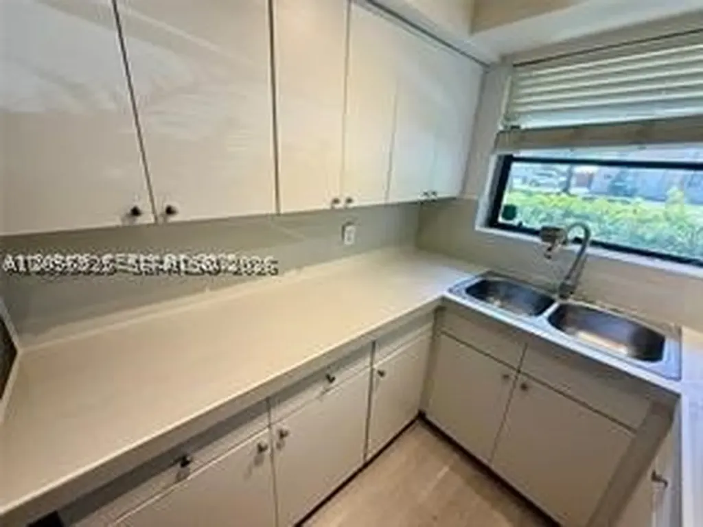 1315 N 19th Avenue Hollywood FL 33020