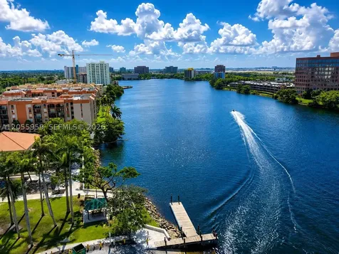 5099 NW 7th Street Miami FL 33126
