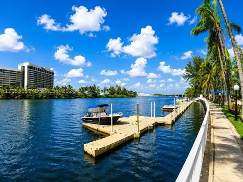 5099 NW 7th Street Miami FL 33126