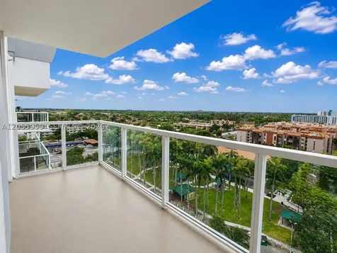 5099 NW 7th Street Miami FL 33126