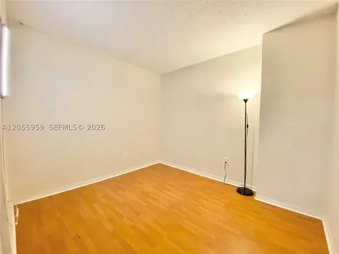 5099 NW 7th Street Miami FL 33126