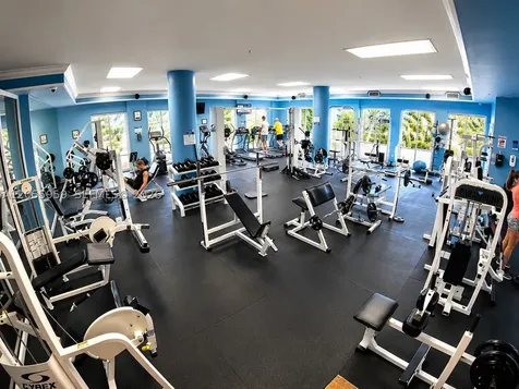 5099 NW 7th Street Miami FL 33126