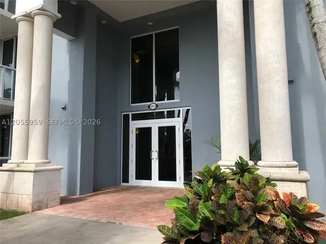 5099 NW 7th Street Miami FL 33126