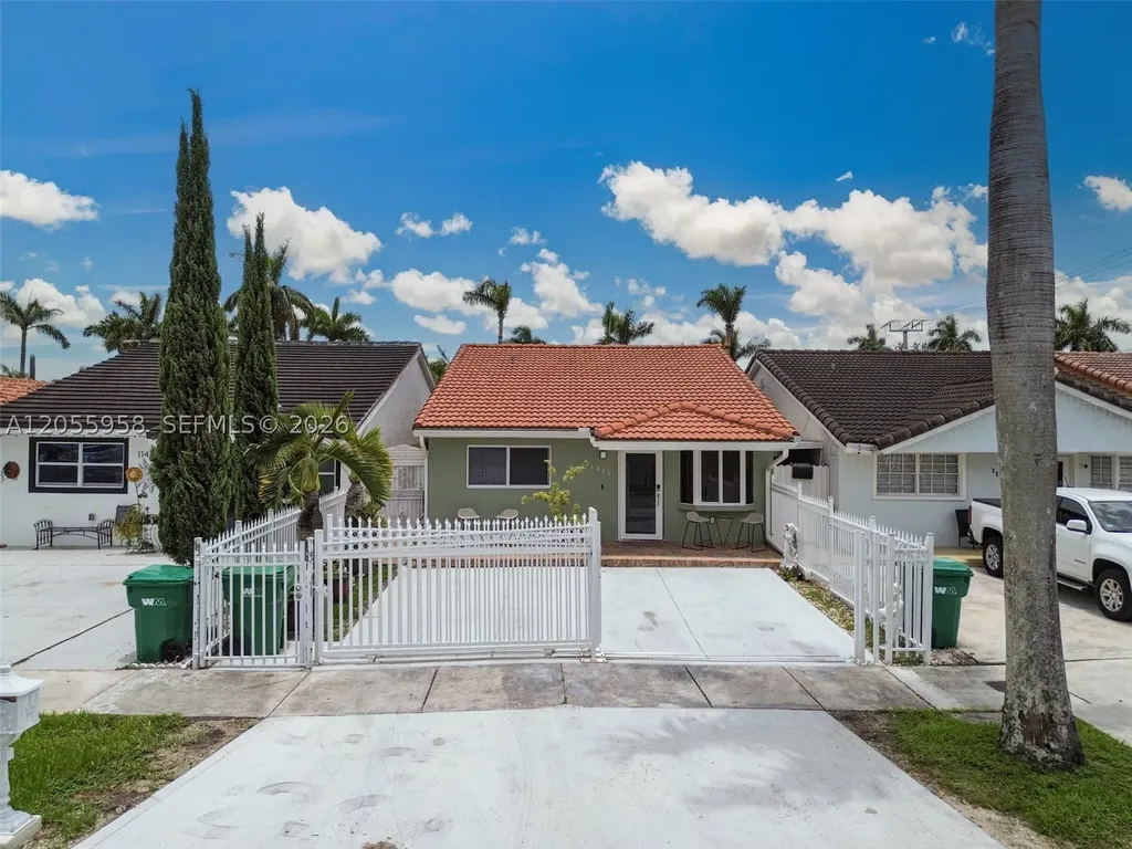 11425 NW 88th Court Hialeah Gardens FL 33018