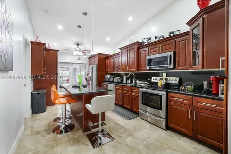 11425 NW 88th Court Hialeah Gardens FL 33018