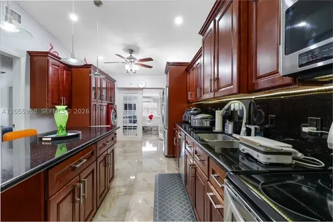 11425 NW 88th Court Hialeah Gardens FL 33018