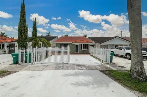 11425 NW 88th Court Hialeah Gardens FL 33018