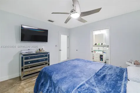 11425 NW 88th Court Hialeah Gardens FL 33018