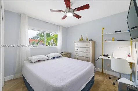 11425 NW 88th Court Hialeah Gardens FL 33018