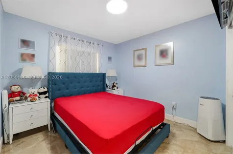 11425 NW 88th Court Hialeah Gardens FL 33018