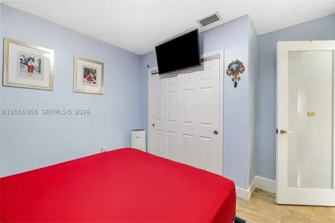 11425 NW 88th Court Hialeah Gardens FL 33018