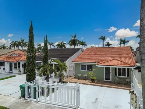 11425 NW 88th Court Hialeah Gardens FL 33018