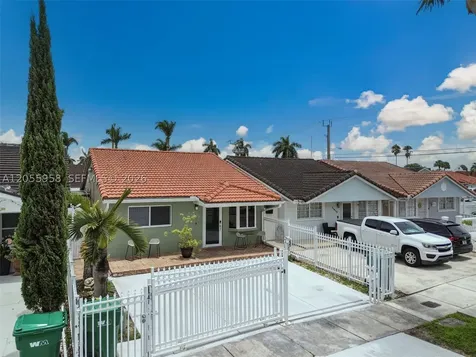 11425 NW 88th Court Hialeah Gardens FL 33018