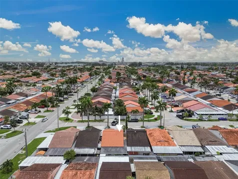 11425 NW 88th Court Hialeah Gardens FL 33018