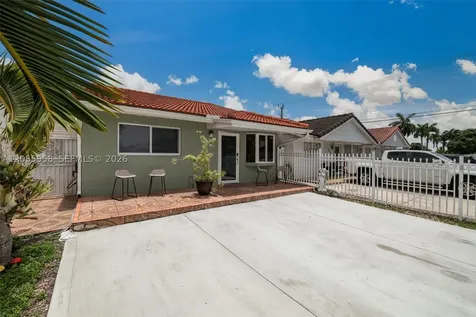 11425 NW 88th Court Hialeah Gardens FL 33018