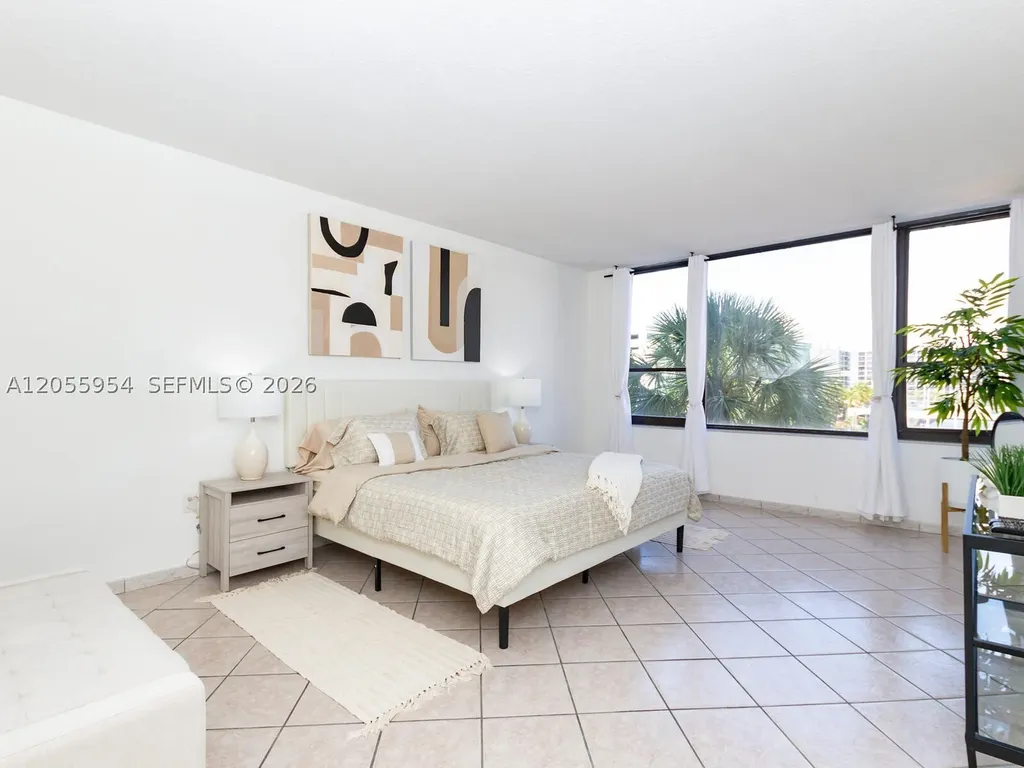 3505 S Ocean Drive Hollywood FL 33019