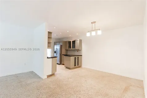 565 NE 160th Terrace Miami FL 33162