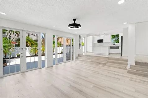 1457 NW 159th Lane Pembroke Pines FL 33028
