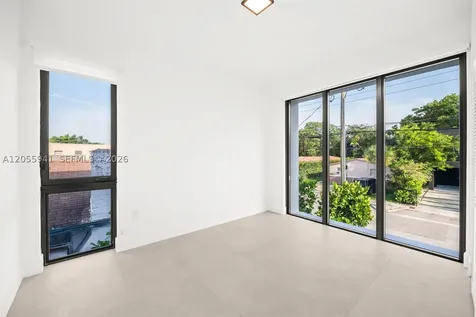 53 NW 52nd Street Miami FL 33127