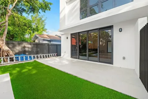 53 NW 52nd Street Miami FL 33127