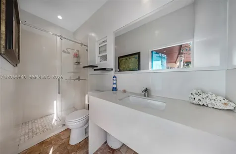 5862 W 2nd Court Hialeah FL 33012