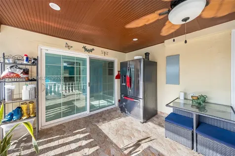 5862 W 2nd Court Hialeah FL 33012