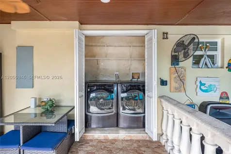 5862 W 2nd Court Hialeah FL 33012