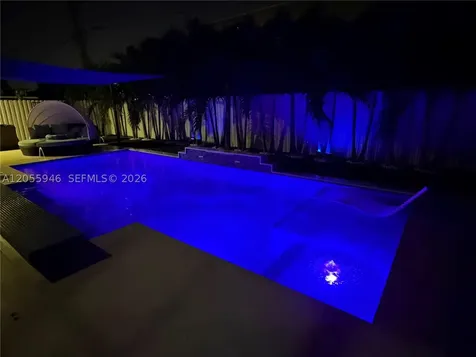 5862 W 2nd Court Hialeah FL 33012