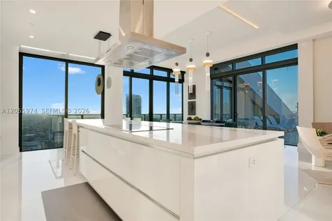 88 SW 7th Street Miami FL 33130