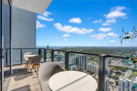 88 SW 7th Street Miami FL 33130