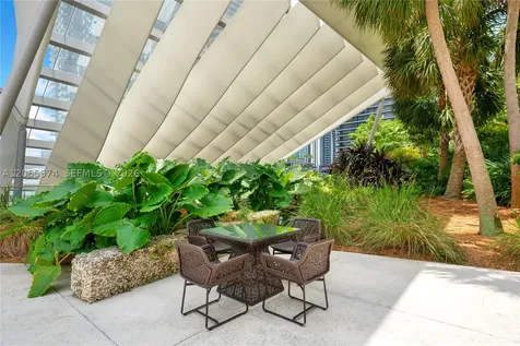 88 SW 7th Street Miami FL 33130
