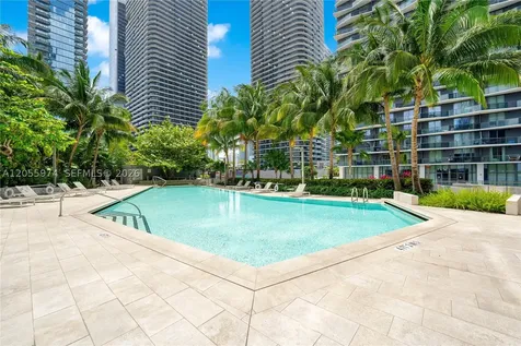 88 SW 7th Street Miami FL 33130