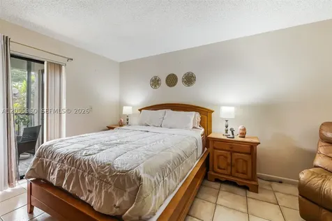 9732 Hammocks Boulevard Miami FL 33196