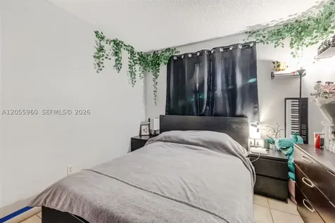 9732 Hammocks Boulevard Miami FL 33196