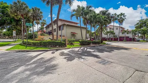 9732 Hammocks Boulevard Miami FL 33196