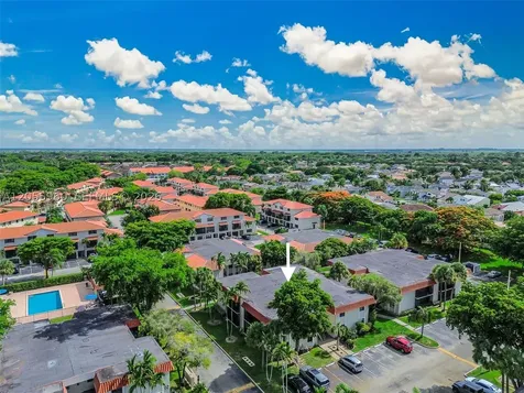 9732 Hammocks Boulevard Miami FL 33196