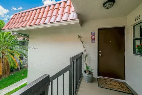 9732 Hammocks Boulevard Miami FL 33196