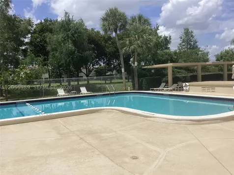800 NE 195th Street Miami FL 33179