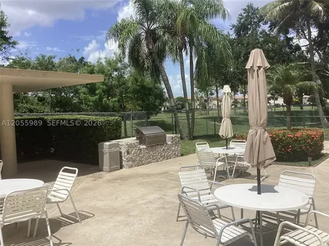 800 NE 195th Street Miami FL 33179