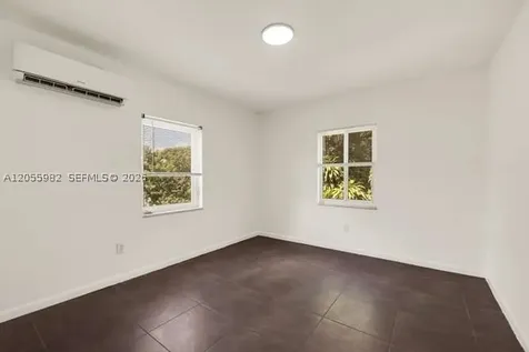 520 NE 82nd Terrace Miami FL 33138
