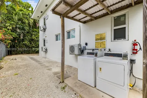 520 NE 82nd Terrace Miami FL 33138
