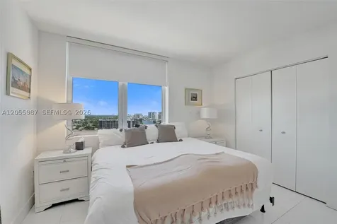 2600 E Hallandale Beach Boulevard Hallandale Beach FL 33009
